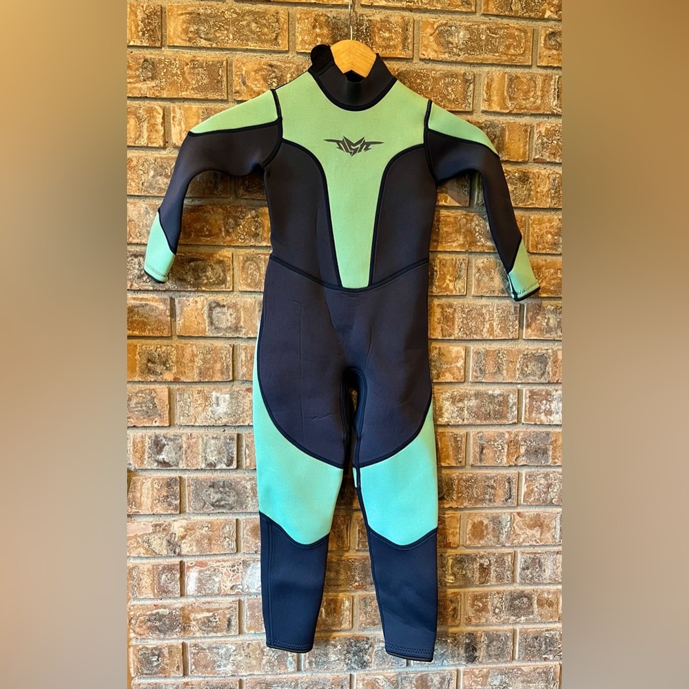 Youth Wetsuit Seaskin Size 6